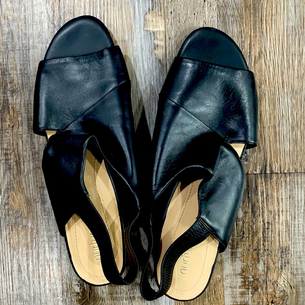 Nurture black sandal